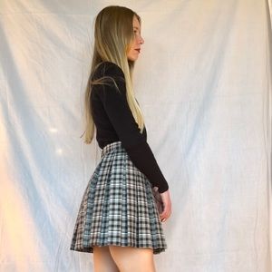 Plaid pleated skirt